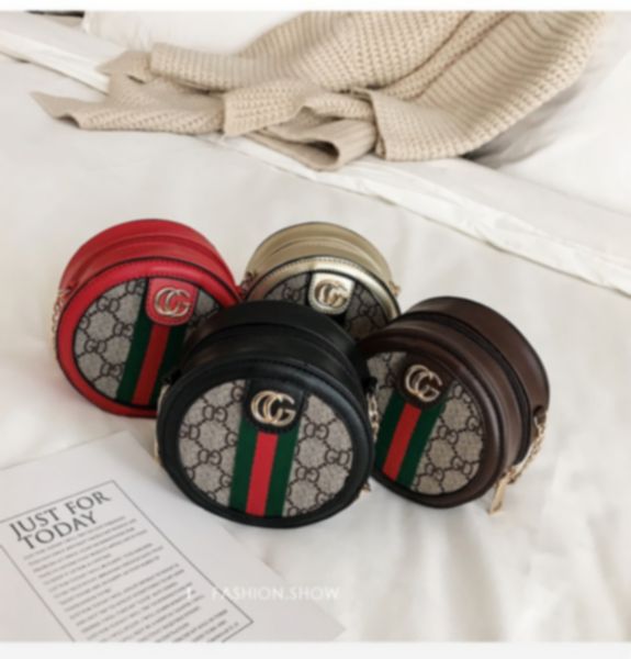 fashion kids handbags korean mini princess cion purses lovely kid cross-body round bag children chain single shoulder bags gifts 
fashion kids handbags korean mini princess cion purses lovely kid cross-body round bag children chain single shoulder bags gifts