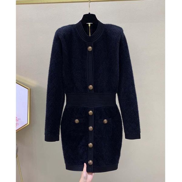 casual dresses cosmicchic 2021 autumn winter women knitted dress o-neck long sleeve back golden zipper wrap waist hugging sexy, Black;gray
casual dresses cosmicchic 2021 autumn winter women knitted dress o-neck long sleeve back golden zipper wrap waist hugging sexy, Black;gray