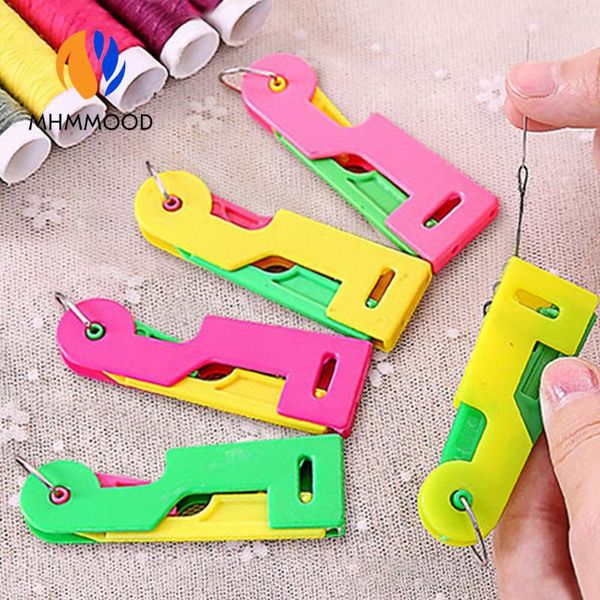 3/5pcs automatic needle threader clothing fabric sewing accessories simple guide elderly diy crafts plastic tools notions, Black
3/5pcs automatic needle threader clothing fabric sewing accessories simple guide elderly diy crafts plastic tools notions, Black