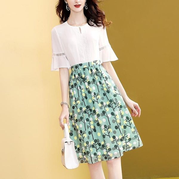 french ladies fake two-piece stitching dress female summer five-point sleeve round neck waist slimming 210603, White
french ladies fake two-piece stitching dress female summer five-point sleeve round neck waist slimming 210603, White