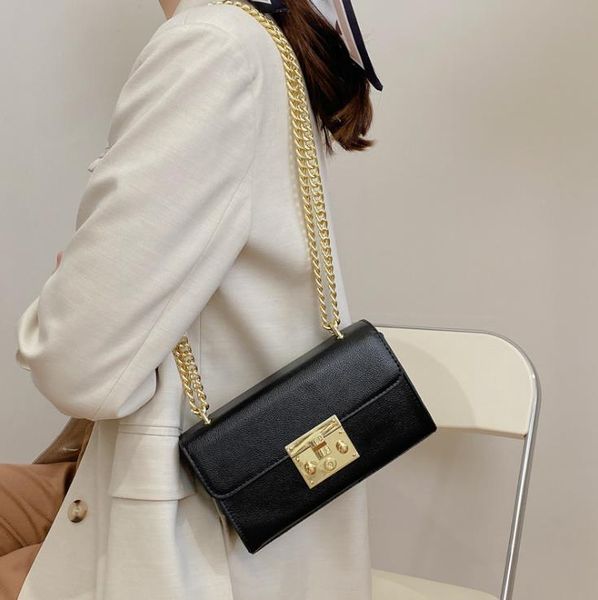 fashion simple solid color spring female bags 2021 trendy personality lock single shoulder messenger small square bag
fashion simple solid color spring female bags 2021 trendy personality lock single shoulder messenger small square bag