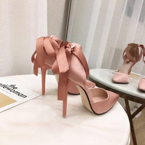 sandals 2021 spring wild pointed shallow mouth single ribbon bow banquet bridesmaid wedding shoes stiletto sandals women, Black
sandals 2021 spring wild pointed shallow mouth single ribbon bow banquet bridesmaid wedding shoes stiletto sandals women, Black