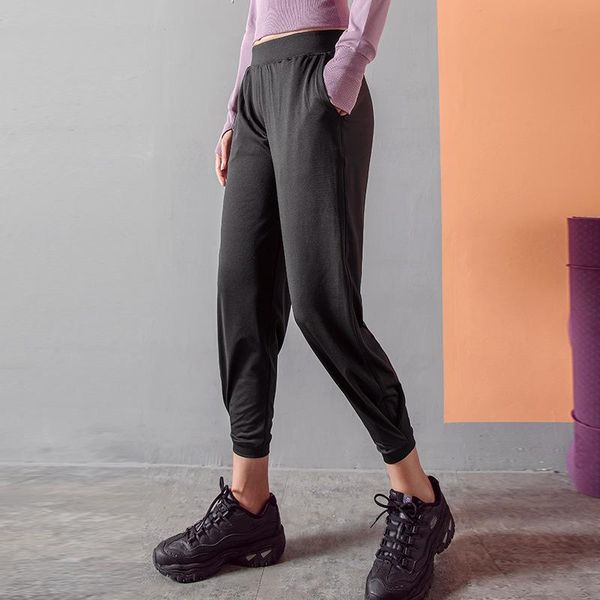 running pants women sports cropped loose with pocket outdoor fitness jogging dance yoga workout black ninth, Black;blue
running pants women sports cropped loose with pocket outdoor fitness jogging dance yoga workout black ninth, Black;blue