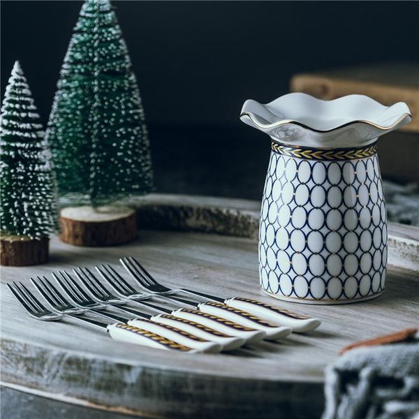 european luxury tableware creative household fruit fork ceramic stainless steel dessert small sign set dinnerware sets
european luxury tableware creative household fruit fork ceramic stainless steel dessert small sign set dinnerware sets