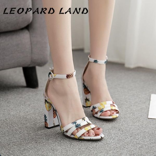 dress shoes leopard land women's high heels wild thick large size buckle side hollow fruit color sandals zl, Black
dress shoes leopard land women's high heels wild thick large size buckle side hollow fruit color sandals zl, Black