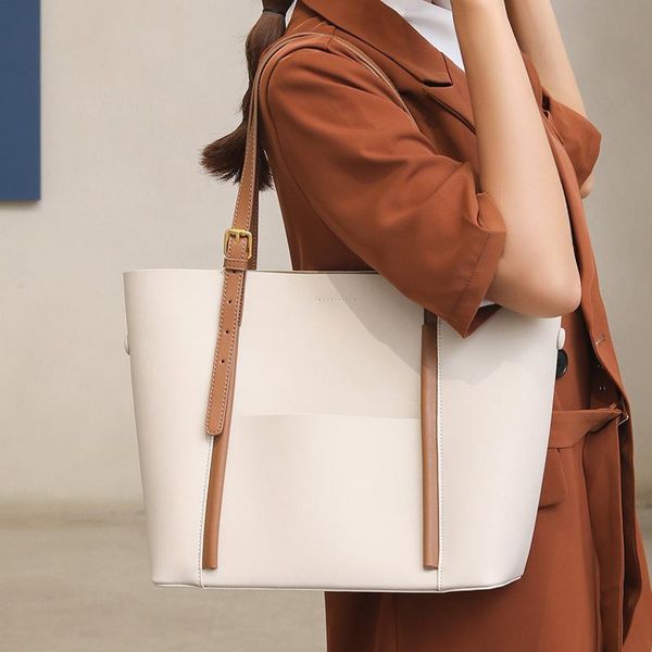 evening bags big bag 2021 live tiktok single shoulder bag, female vibrato, fashion leather lady
evening bags big bag 2021 live tiktok single shoulder bag, female vibrato, fashion leather lady