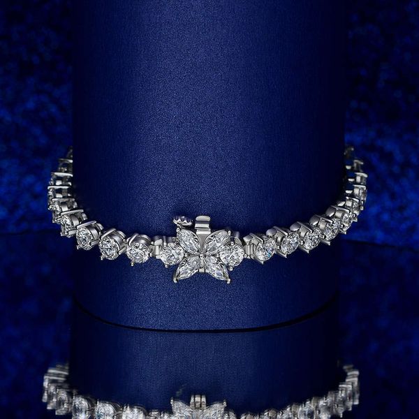 fashion four leaf hbp clover silver handpiece women's super flash single row luxury full diamond zircon versatile bracelet jewelry, Golden;silver
fashion four leaf hbp clover silver handpiece women's super flash single row luxury full diamond zircon versatile bracelet jewelry, Golden;silver