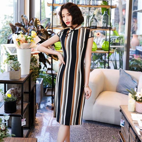 lady stripe cheongsam mid-length classical chinese dress vintage mandarin collar qipao -3xl slim evening banquet straight skirt ethnic clot, Red
lady stripe cheongsam mid-length classical chinese dress vintage mandarin collar qipao -3xl slim evening banquet straight skirt ethnic clot, Red