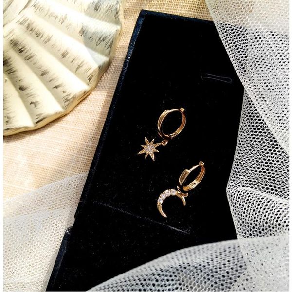 earrings asymmetrical moon star female zircon suitable for round face cute stud, Golden;silver
earrings asymmetrical moon star female zircon suitable for round face cute stud, Golden;silver
