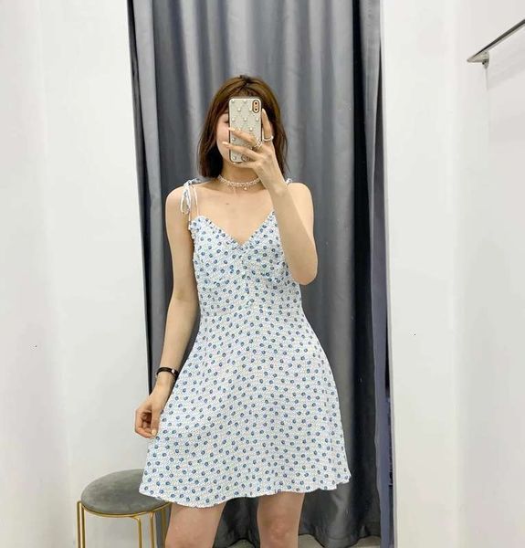 dresses versatile casual summer korean style slim body wave point floral sling open back mini dress, Black;gray
dresses versatile casual summer korean style slim body wave point floral sling open back mini dress, Black;gray