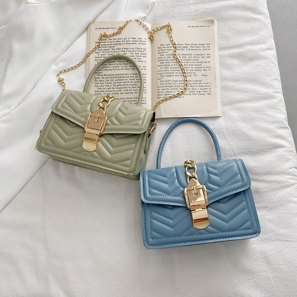 evening bag 2021 trend korean pu embroidered wire grid lock chain small square single shoulder diagonal fashion women's
evening bag 2021 trend korean pu embroidered wire grid lock chain small square single shoulder diagonal fashion women's