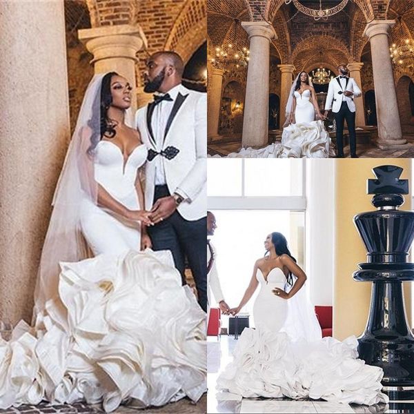 2021 vintage sweetheart mermaid wedding dresses bridal gowns cascading ruffles tiered cathedral train plus size african nigerian fishtail ro, White
2021 vintage sweetheart mermaid wedding dresses bridal gowns cascading ruffles tiered cathedral train plus size african nigerian fishtail ro, White