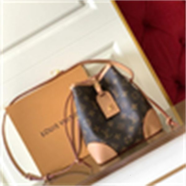 clutches designer luxury m57099 new style bag drawstring bucket bag handbags iconic body handles shoulder bags totes evening cross
clutches designer luxury m57099 new style bag drawstring bucket bag handbags iconic body handles shoulder bags totes evening cross