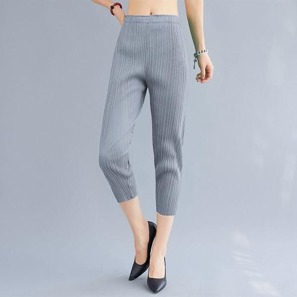 women's pants & capris 2021 miyake pleated pencil small feet stretch slim leggings brand red black pink cropped trousers pant, Black;white
women's pants & capris 2021 miyake pleated pencil small feet stretch slim leggings brand red black pink cropped trousers pant, Black;white