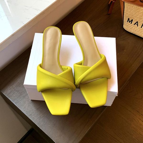 sandals mezereon yellow summer cow leather pumps fashion square toe women shoes thin med heels 5.5 cm, Black
sandals mezereon yellow summer cow leather pumps fashion square toe women shoes thin med heels 5.5 cm, Black