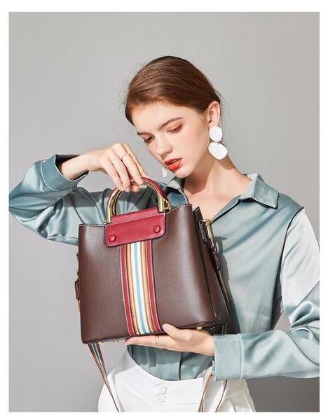 new fashion leisure cowhide women bag european and american style contrast color hand bill of lading shoulder cross-body bag
new fashion leisure cowhide women bag european and american style contrast color hand bill of lading shoulder cross-body bag