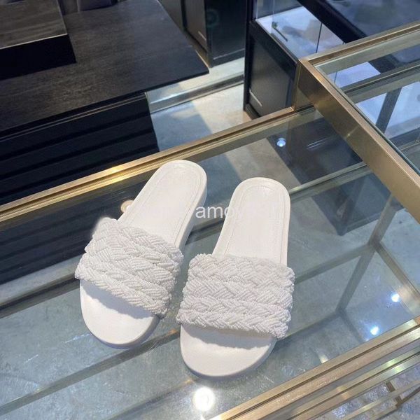 slippers pearl slippers wear soft sandals on the outside. flat bottom beaded one-line belt fairy cool slippers. in summer, Black
slippers pearl slippers wear soft sandals on the outside. flat bottom beaded one-line belt fairy cool slippers. in summer, Black