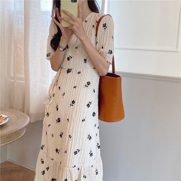 korean chic style summer women dress vintage floral printed lace up bow tie long womens (g9068 210508, Black;gray
korean chic style summer women dress vintage floral printed lace up bow tie long womens (g9068 210508, Black;gray