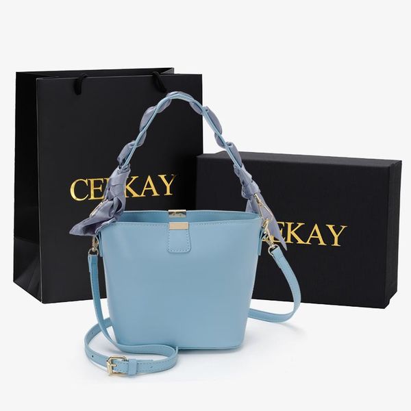 evening bags totes women blue capacity handbags pu shoulder messenger bag female 2021 fashion daily lady elegant 
evening bags totes women blue capacity handbags pu shoulder messenger bag female 2021 fashion daily lady elegant