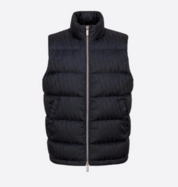 men down nylon short vest letter applique designer male button side pockets zipper warm winter sleeveless vests, Black;white
men down nylon short vest letter applique designer male button side pockets zipper warm winter sleeveless vests, Black;white
