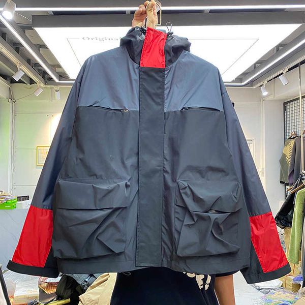 double color submachine suit loose large pocket tooling drawstring hooded velcro closure jacket men's coat, Black;brown
double color submachine suit loose large pocket tooling drawstring hooded velcro closure jacket men's coat, Black;brown