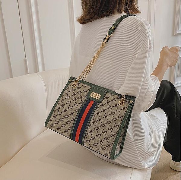 factory outlet ladies shoulder bags elegant contrast leather handbags large multifunctional printing fashion tote bag joker striped women ha, Black;red
factory outlet ladies shoulder bags elegant contrast leather handbags large multifunctional printing fashion tote bag joker striped women ha, Black;red