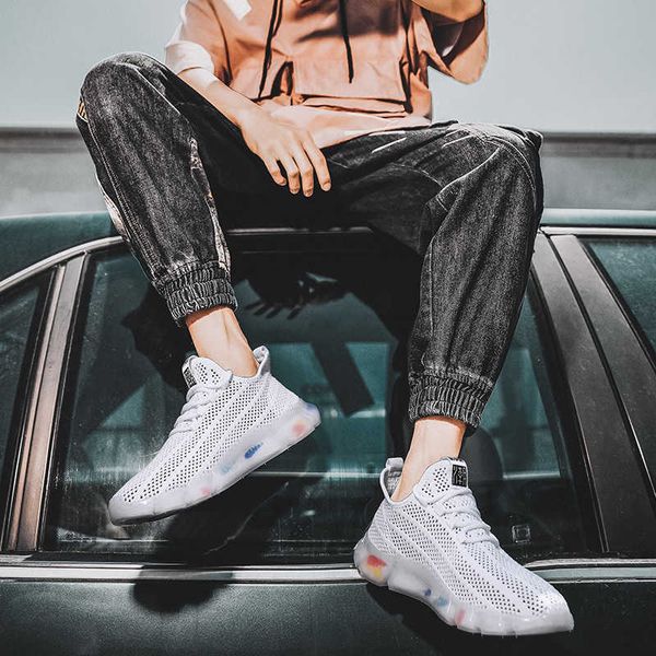 men running shoes 2021 new summer mens fashion trend casual hollow breathable mesh flying woven sports traniers sneakers
men running shoes 2021 new summer mens fashion trend casual hollow breathable mesh flying woven sports traniers sneakers
