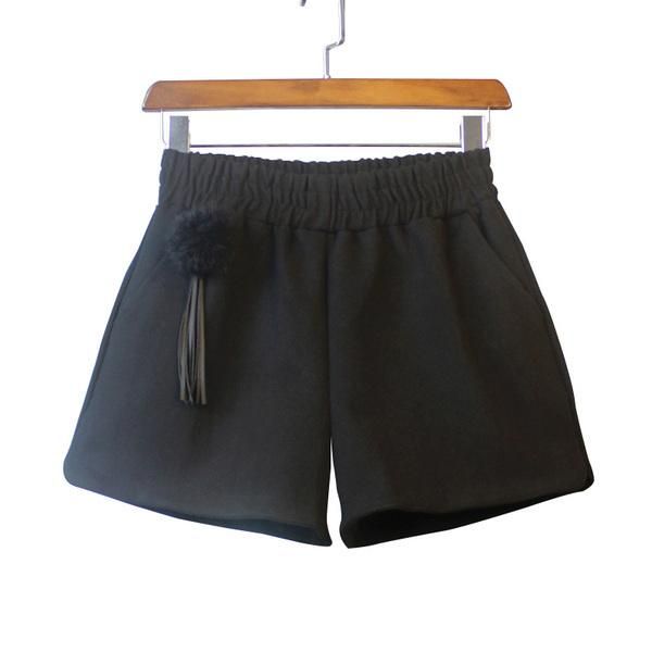 women's shorts autumn and winter korean style thick wool loose female students, White;black
women's shorts autumn and winter korean style thick wool loose female students, White;black