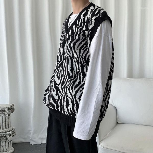 men's vests 2021 autumn and winter youth fashion loose zebra pattern knitted vest casual pullover sleeveless, Black;white 
men's vests 2021 autumn and winter youth fashion loose zebra pattern knitted vest casual pullover sleeveless, Black;white