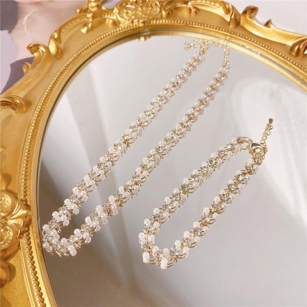 chokers luxury geometric pearl pendant necklace for women shiny rhinestone cubic zirconia bracelet choker wedding gift, Golden;silver
chokers luxury geometric pearl pendant necklace for women shiny rhinestone cubic zirconia bracelet choker wedding gift, Golden;silver
