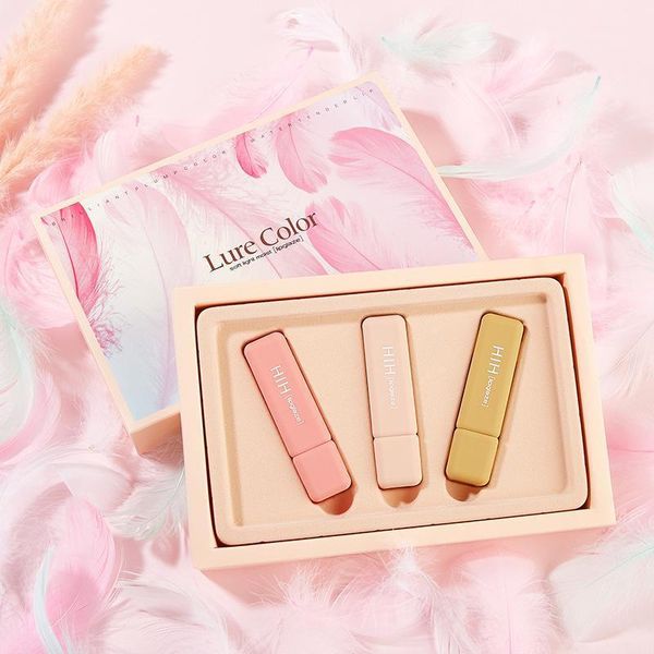 pcs seductive tenderness light lip glaze set moisturizing lipstick bright thin hold makeup not fading delicate1
pcs seductive tenderness light lip glaze set moisturizing lipstick bright thin hold makeup not fading delicate1