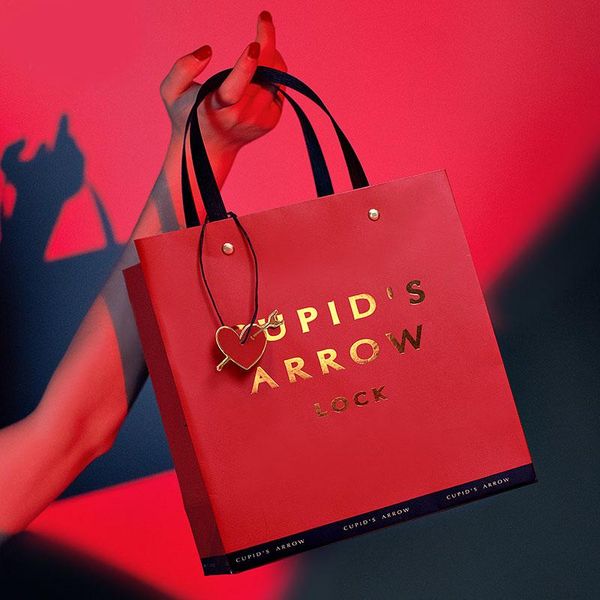 gift wrap 1pc creative love paper bag wedding ceremony hand kawaii cupid arrow shopping party supplies
gift wrap 1pc creative love paper bag wedding ceremony hand kawaii cupid arrow shopping party supplies