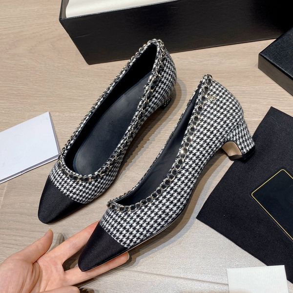 manufacturer wholesale ladies sandals mid-heel shoes leather summer fashion canvas plaid color, Black
manufacturer wholesale ladies sandals mid-heel shoes leather summer fashion canvas plaid color, Black