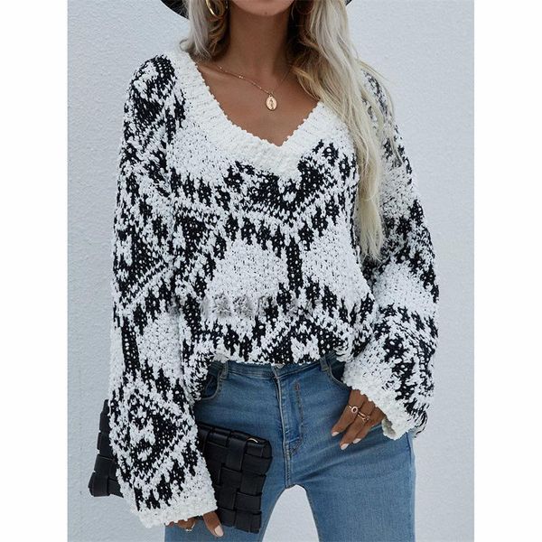 women's sweaters autumn and winterfashion loose large knitted pullover sweater, White;black
women's sweaters autumn and winterfashion loose large knitted pullover sweater, White;black