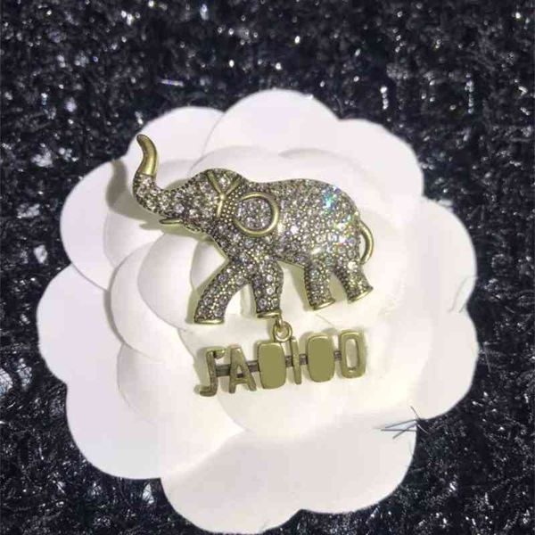 70% off outlet online 2021 classic letter elephant with diamond hairpin silver needle earrings female, Gray
70% off outlet online 2021 classic letter elephant with diamond hairpin silver needle earrings female, Gray