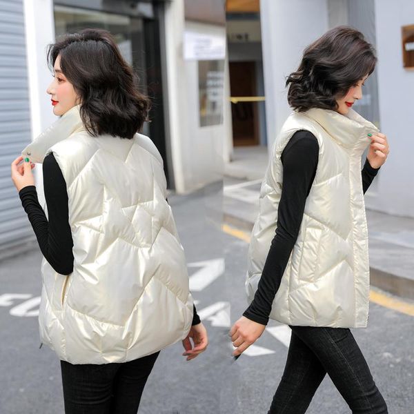 women's vests 2021 autumn winter women vest coat casual turn down collar sleeveless thicken warm padded fall female waistcoat, Black;white 
women's vests 2021 autumn winter women vest coat casual turn down collar sleeveless thicken warm padded fall female waistcoat, Black;white