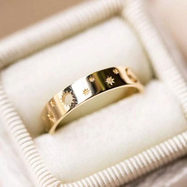 wedding rings elegant women band jewelry hollow out moon star starlight gold color ring quality shiny girl fashion versatile, Slivery;golden
wedding rings elegant women band jewelry hollow out moon star starlight gold color ring quality shiny girl fashion versatile, Slivery;golden