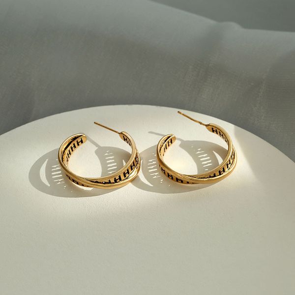 70% off luxury jewelry temperament and atmosphere s925 silver needle for women fashion earrings geometric cross personality earrings, Golden;silver
70% off luxury jewelry temperament and atmosphere s925 silver needle for women fashion earrings geometric cross personality earrings, Golden;silver