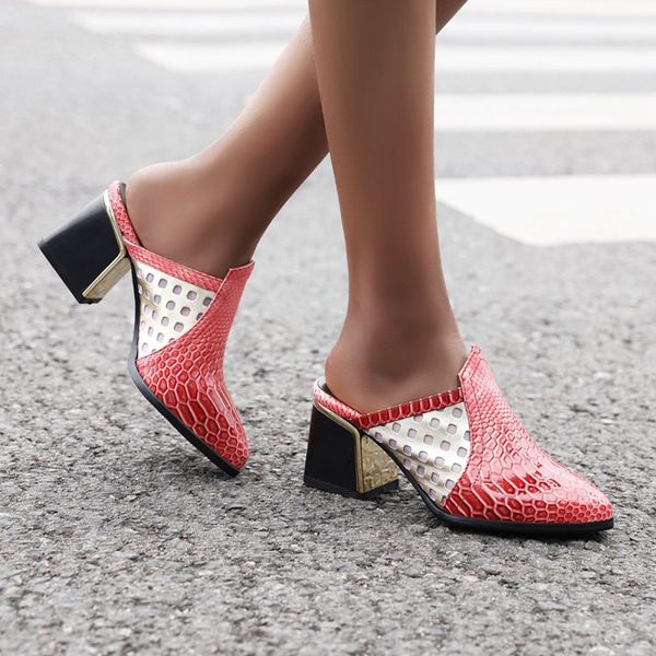 new 2021 pointed toe summer mules slippers shoes women crocodile pattern flip flops thick heel slippers non-slip shoes lady, Black
new 2021 pointed toe summer mules slippers shoes women crocodile pattern flip flops thick heel slippers non-slip shoes lady, Black