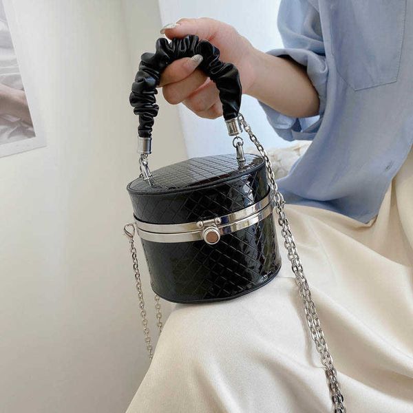 fashion crossbody box design purse and handbag evening metal chain acrylic shoulder bag women clutches c0601
fashion crossbody box design purse and handbag evening metal chain acrylic shoulder bag women clutches c0601