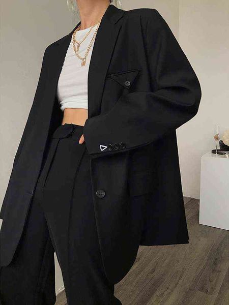 suit coat female autumn winter senior chic loose korean student design sense niche oversize suit, White;black
suit coat female autumn winter senior chic loose korean student design sense niche oversize suit, White;black