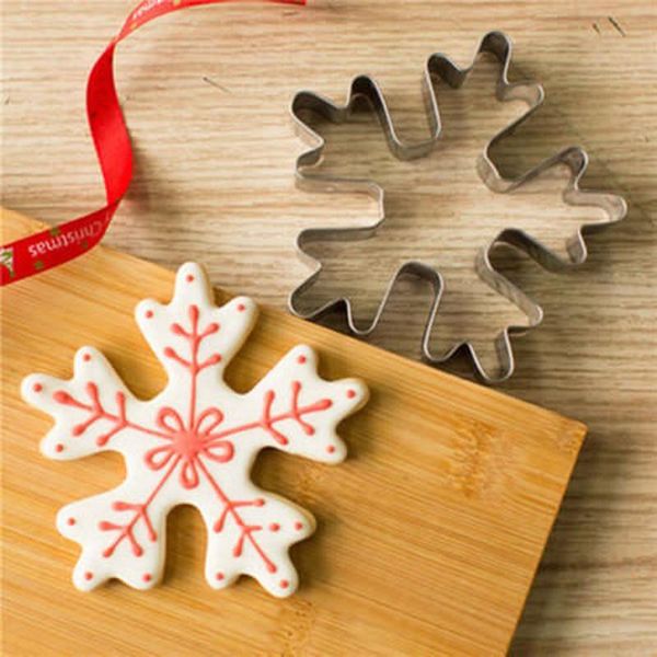 xmas snowflake biscuit pastry cookie cutter shape mold stainless steel cake mould decor tools baking moulds
xmas snowflake biscuit pastry cookie cutter shape mold stainless steel cake mould decor tools baking moulds