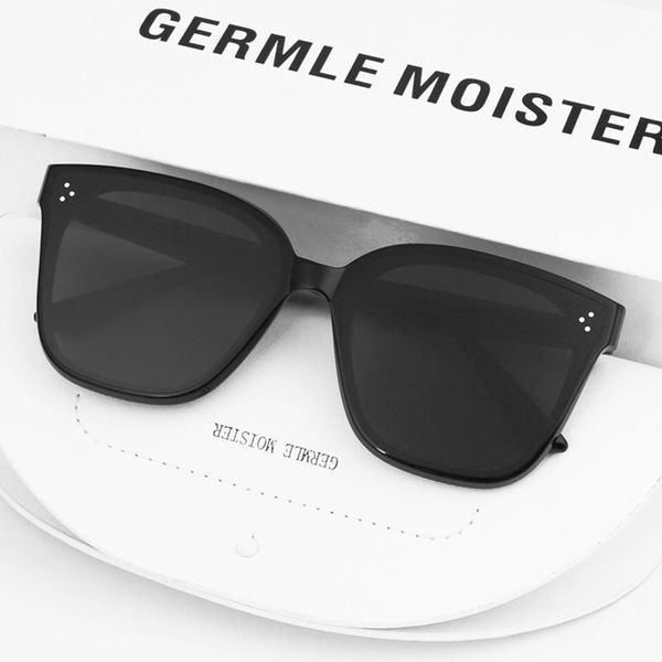sunglasses classic luxury nylon men's glasses outdoor beach travel uv protection driving female brand design, White;black
sunglasses classic luxury nylon men's glasses outdoor beach travel uv protection driving female brand design, White;black
