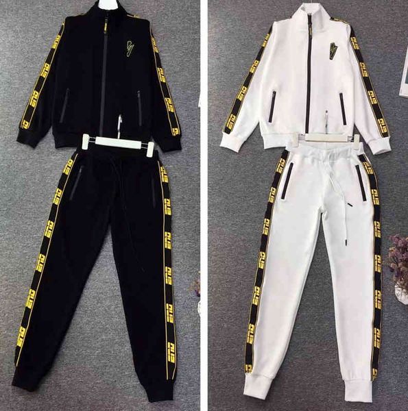 2022 factory wholesale new autumn cotton leisure sports suit women's cardigan stand collar fashion two piece set large european fashion, Black
2022 factory wholesale new autumn cotton leisure sports suit women's cardigan stand collar fashion two piece set large european fashion, Black