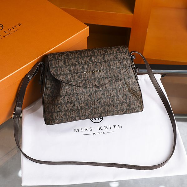 hong kong women's bag 2021 net red fashion, foreign style, good sense of class, old flower pvc single shoulder messenger
hong kong women's bag 2021 net red fashion, foreign style, good sense of class, old flower pvc single shoulder messenger