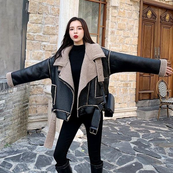 women's fur & faux 2021 winter fashion thick warm short coats female lamb jackets ladies motorcycle leather outwear t685, Black
women's fur & faux 2021 winter fashion thick warm short coats female lamb jackets ladies motorcycle leather outwear t685, Black