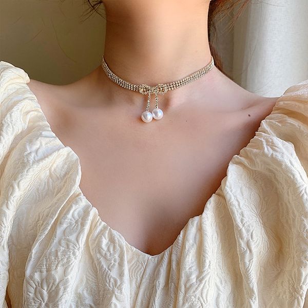 chain women pendants korea east gate full diamond bow necklace female xia xiaozhong japanese and korean pearl pendant design sense clavicle, Silver
chain women pendants korea east gate full diamond bow necklace female xia xiaozhong japanese and korean pearl pendant design sense clavicle, Silver