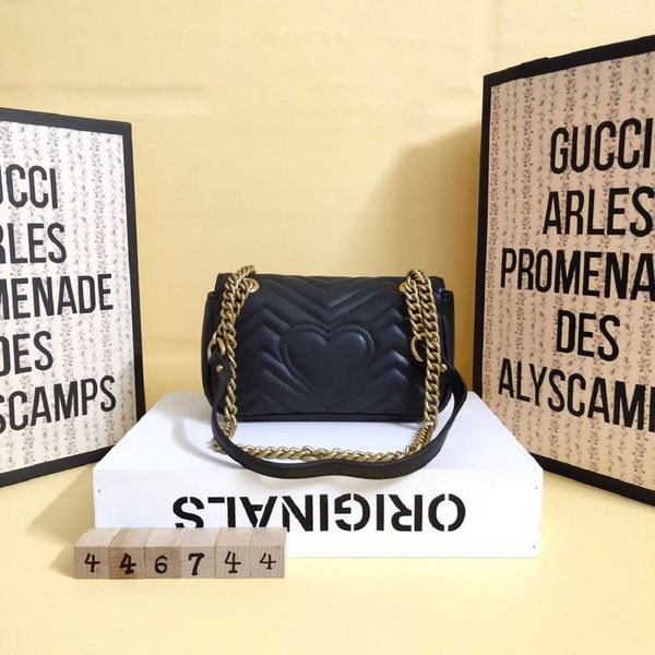 classic high-quality luxury designer bag purse wave chain handbag fashion lady mini crossbodys shoulder bags wallet ship
classic high-quality luxury designer bag purse wave chain handbag fashion lady mini crossbodys shoulder bags wallet ship