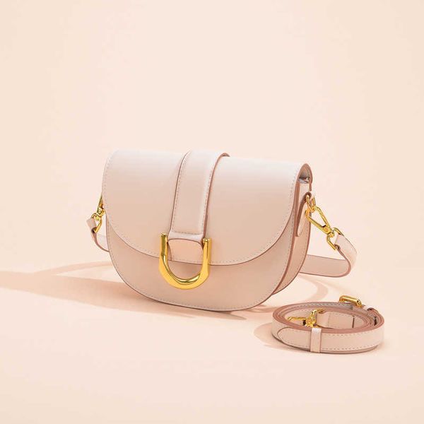 advanced sense women's 2021 new leather temperament fashion trend single shoulder carrying armpit saddle bag
advanced sense women's 2021 new leather temperament fashion trend single shoulder carrying armpit saddle bag