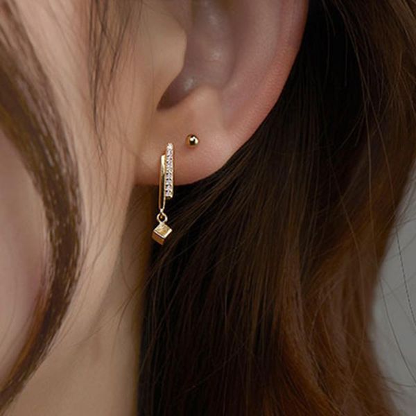hoop & huggie fashion earring for ladies geometric crystal charm bead stud women party jewelry pendientes accessories, Golden;silver
hoop & huggie fashion earring for ladies geometric crystal charm bead stud women party jewelry pendientes accessories, Golden;silver